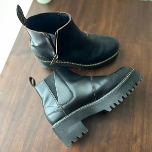 ROMETTY WYOMING LEATHER PLATFORM CHELSEA BOOTS